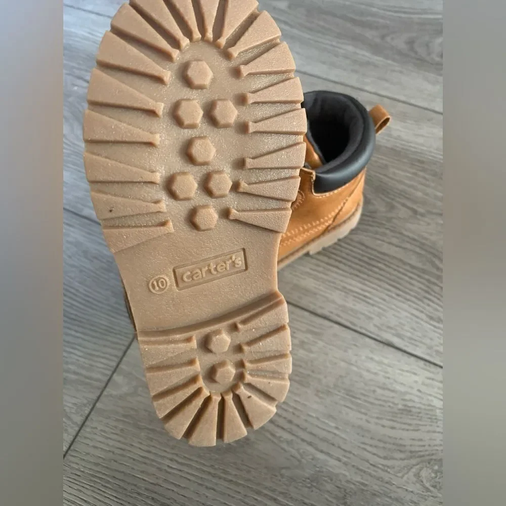 Carters boys boots with zipper on the side, perfect for winter